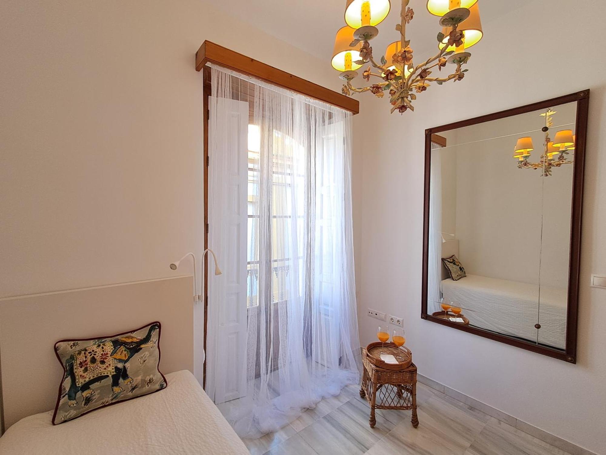 Almirante Hoyos Apartament Sevilla